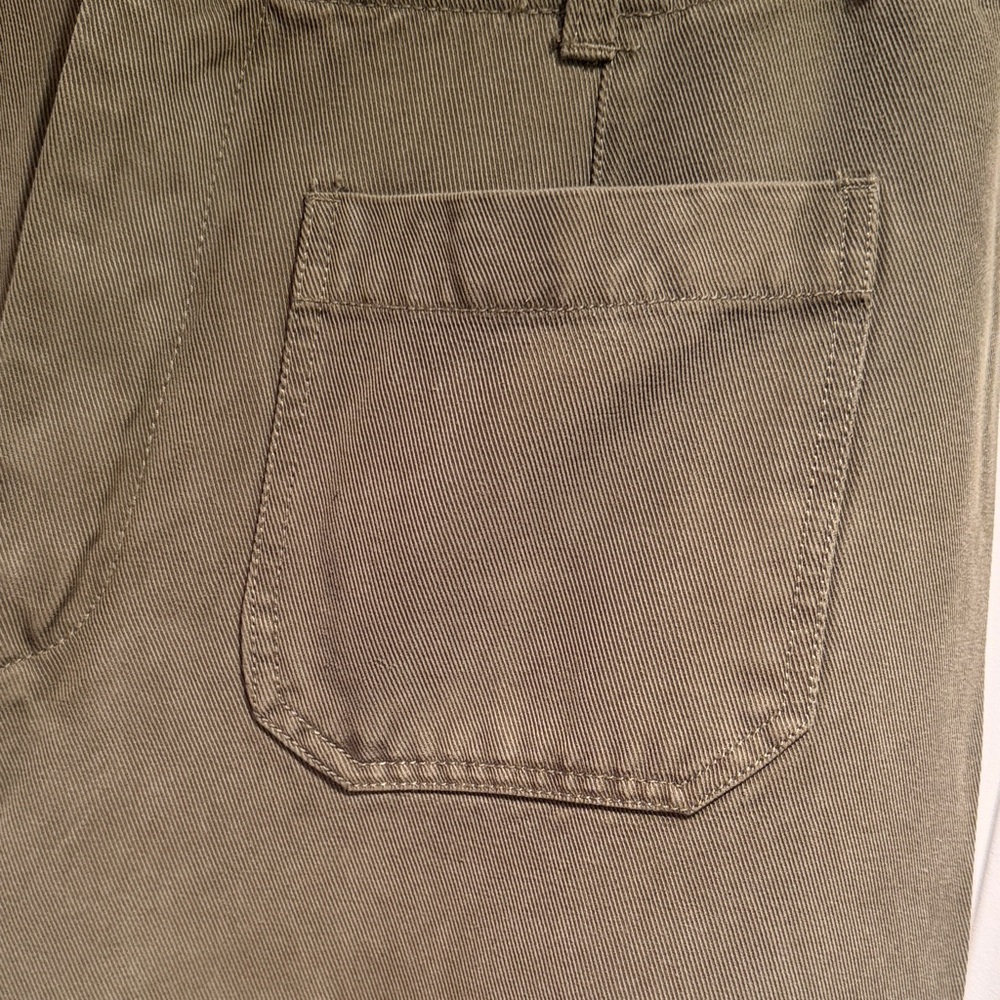 Velvet Heart Olive Green Cropped Wide-Leg Pants - Picture 3 of 6